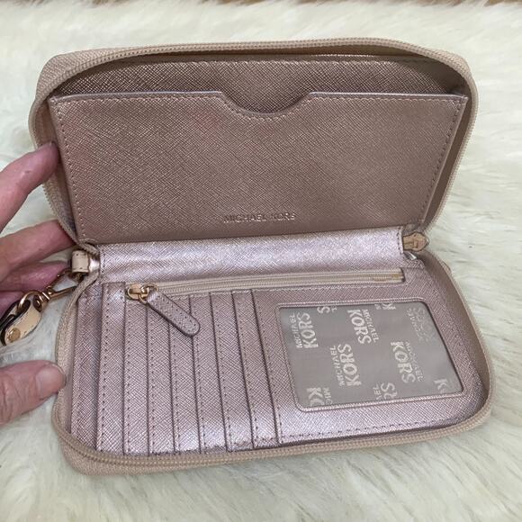 MICHAEL KORS Rose Gold Mirror Metallic Medium Size 7" Zip Around Wristlet Wallet - Picture 9 of 16